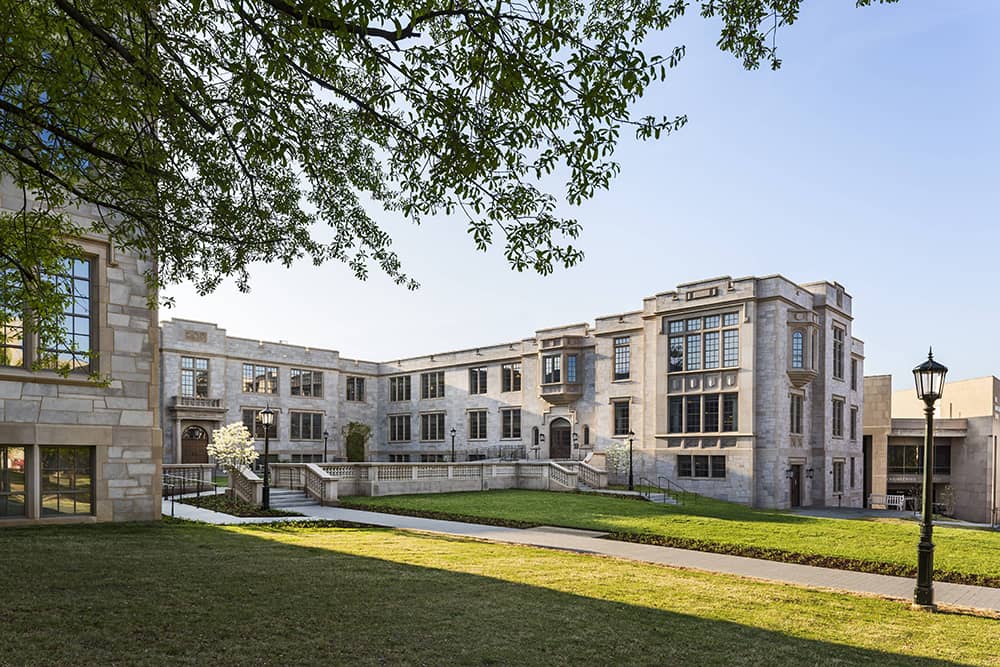 Exterior photo of Honors College wing of Gearhart Hall