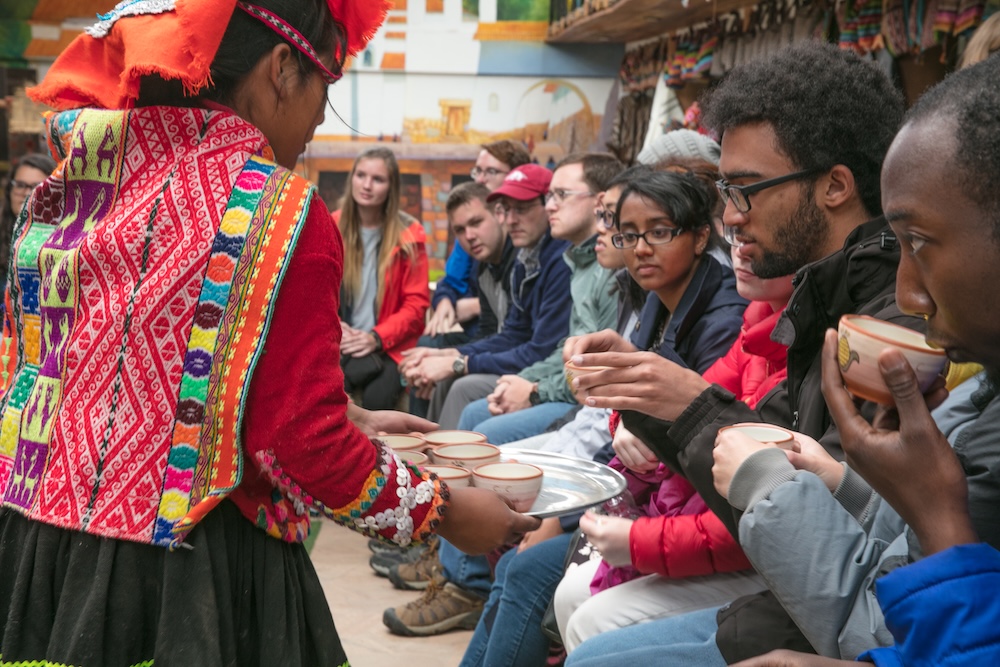 Peruvian textile demonstration